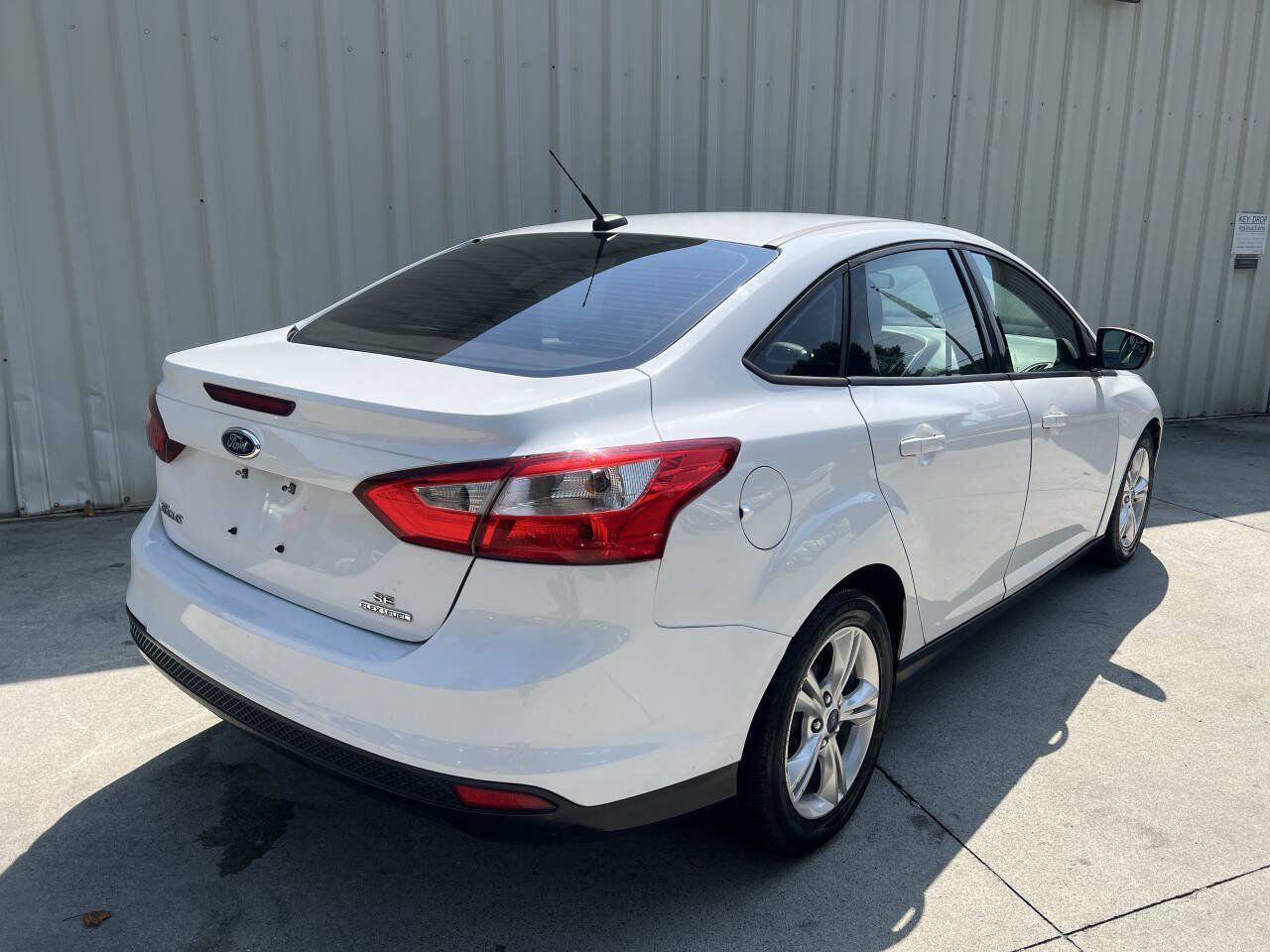 Used 2014 Ford Focus SE FWD image 3