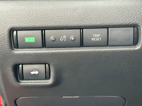 Used 2020 Nissan Sentra SR FWD image 24