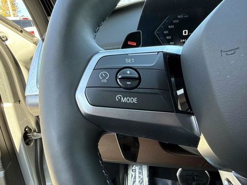 Used 2025 BMW X1 M35i w/ Shadowloine Package image 34