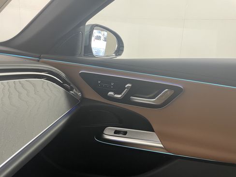 New 2026 Mercedes-Benz E 450 4MATIC Sedan image 12