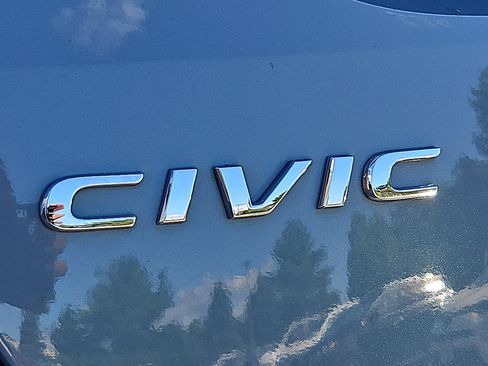 Used 2018 Honda Civic EX-L image 33