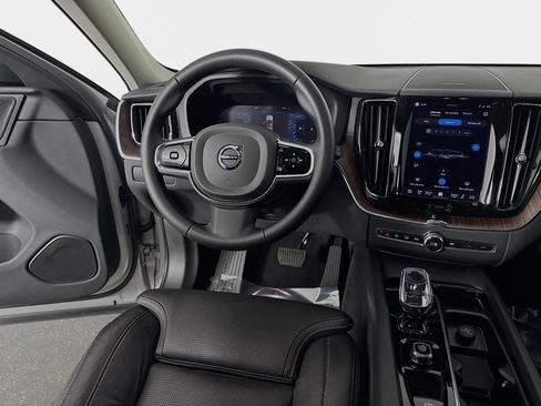 Used 2023 Volvo XC60 B5 Ultimate w/ Climate Package AWD/4WD image 26