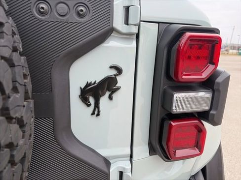 Used 2024 Ford Bronco Raptor w/ Interior Carbon Fiber Pack 6 image 39