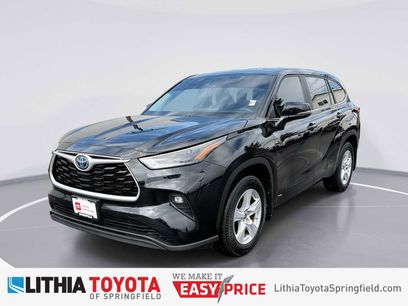 Used 2023 Toyota Highlander LE