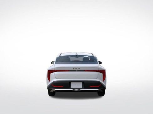 New 2026 Kia K4 LX image 5