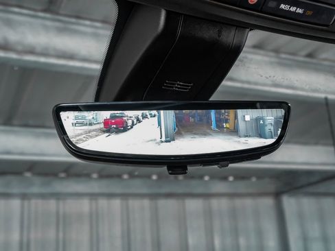 Used 2022 GMC Sierra 2500 Denali w/ Denali Ultimate Package image 24