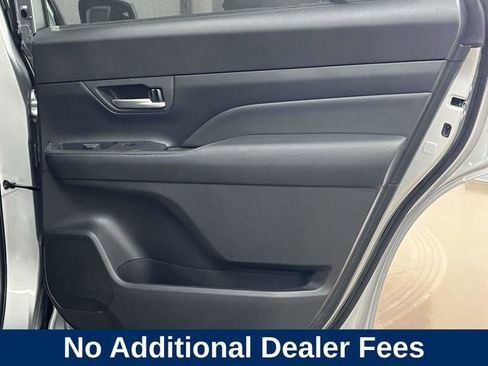 Used 2025 Toyota Grand Highlander FWD image 26