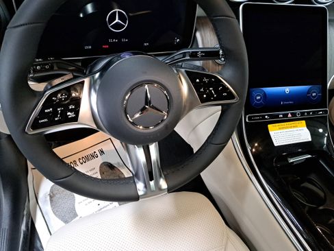 New 2026 Mercedes-Benz GLC 300 image 17