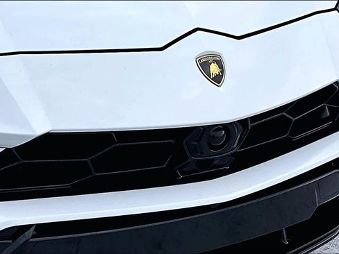 Used 2022 Lamborghini Urus image 29