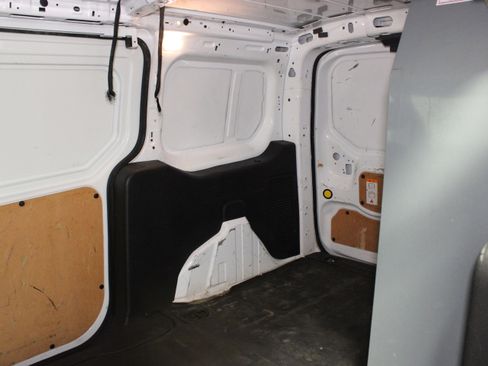 Used 2015 Ford Transit Connect XL FWD image 15