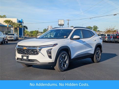 New 2026 Chevrolet Trax LT w/ Driver Confidence Package FWD image 1