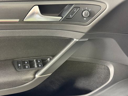 Used 2018 Volkswagen GTI S FWD image 13