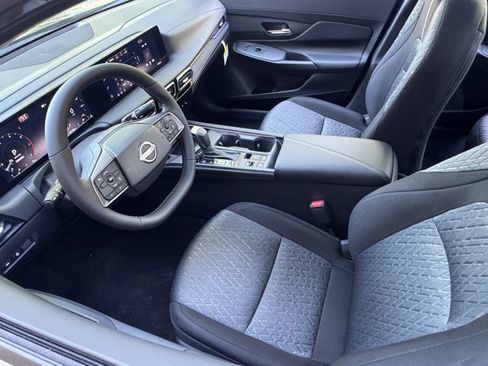 New 2026 Nissan Sentra SV w/ SV Convenience Package FWD image 27