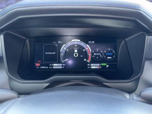 Used 2024 Toyota Tundra Platinum image 11