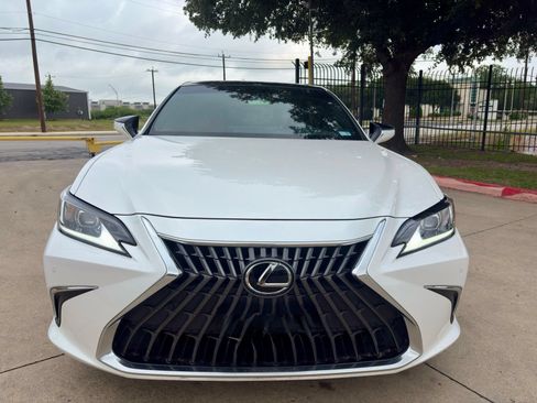 Used 2023 Lexus ES 350 w/ Premium Package FWD image 10