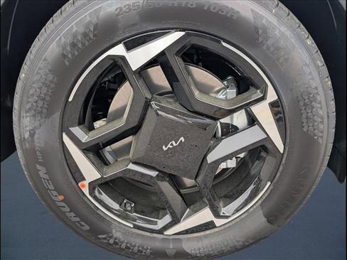 New 2026 Kia Sportage EX FWD image 16