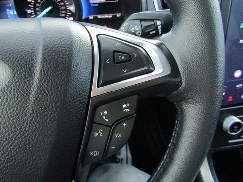 Used 2024 Ford Edge SEL w/ Convenience Package image 29