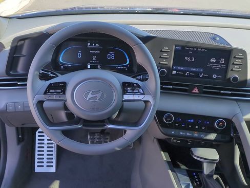 New 2026 Hyundai Elantra SEL Sport image 17