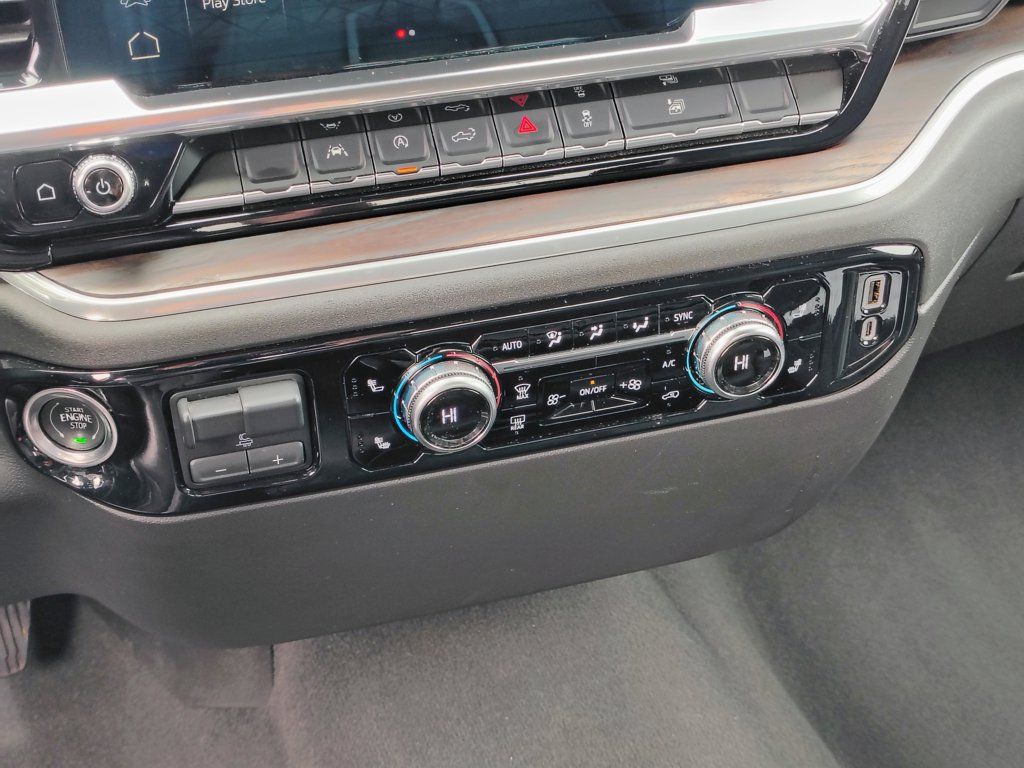 Used 2025 GMC Sierra 1500 SLT AWD/4WD image 40