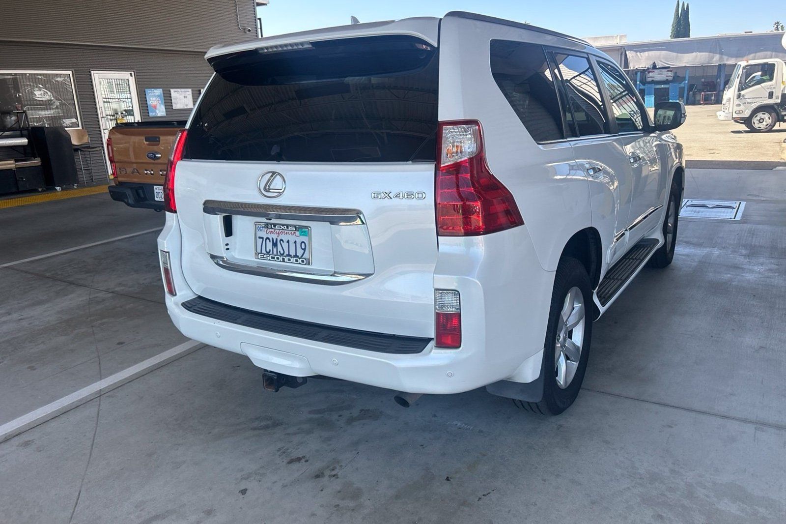 Used 2013 Lexus GX 460 w/ Convenience Pkg AWD/4WD image 38