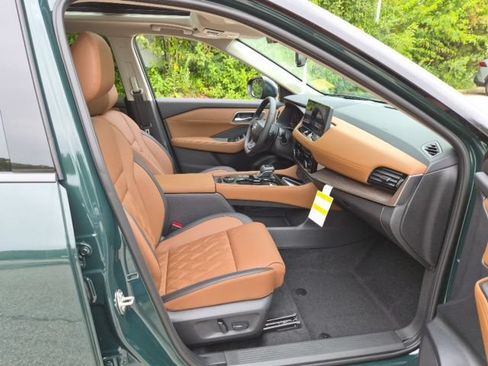 New 2026 Nissan Rogue Platinum AWD/4WD image 11