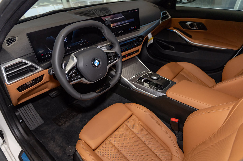 Used 2026 BMW 330i xDrive Sedan w/ Convenience Package AWD/4WD image 8