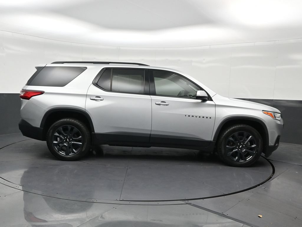 Used 2021 Chevrolet Traverse RS FWD image 7
