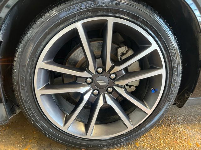 Used 2023 Dodge Challenger R/T RWD image 21