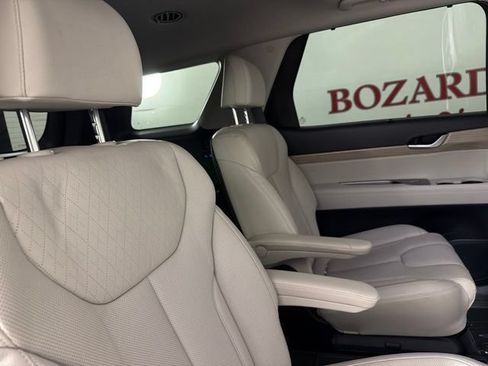 Used 2022 Hyundai Palisade SEL w/ Premium Package FWD image 18