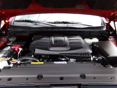 Used 2021 Nissan Titan SV w/ SV Convenience Package AWD/4WD image 27