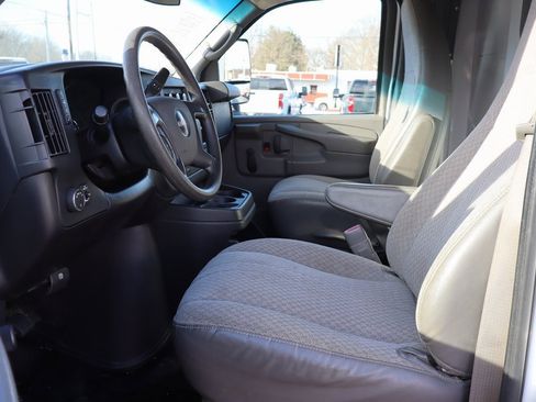 Used 2014 GMC Savana 3500 Work Van image 8