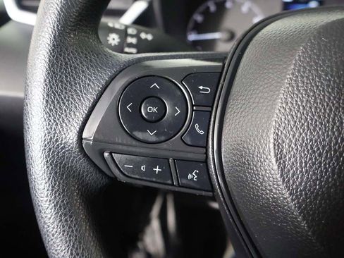 Used 2025 Toyota Corolla LE FWD image 33