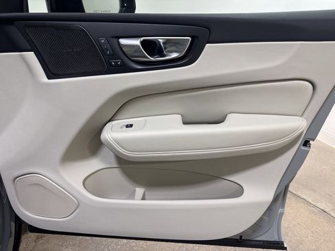 New 2026 Volvo XC60 B5 Ultra w/ Protection Package Premier image 26