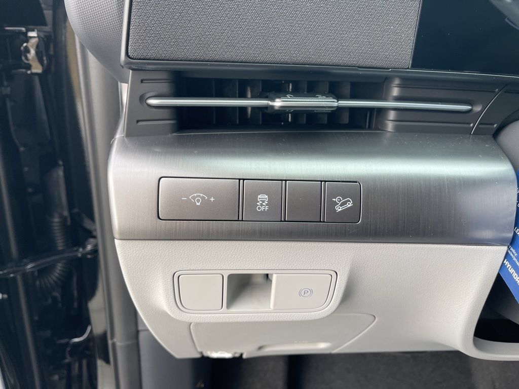 New 2026 Hyundai Kona SEL Sport FWD image 17