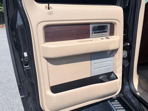 Used 2014 Ford F150 King Ranch w/ King Ranch Luxury Package RWD image 33