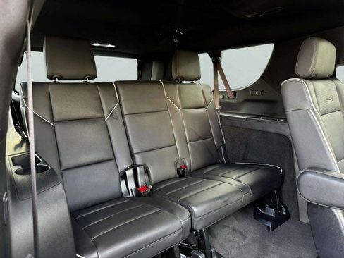 Used 2025 Cadillac Escalade ESV Sport w/ Touring Package image 45