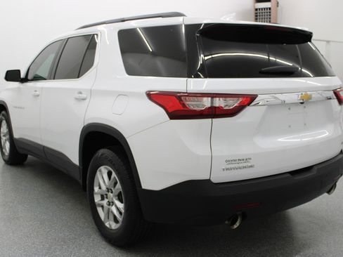 Used 2019 Chevrolet Traverse LT FWD image 6