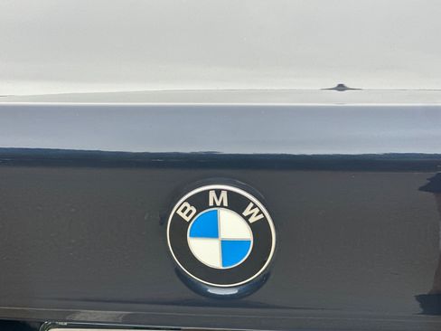 Used 2018 BMW 530e RWD image 38