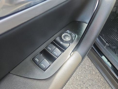 Used 2023 Chevrolet Blazer LT w/ Convenience Package image 12