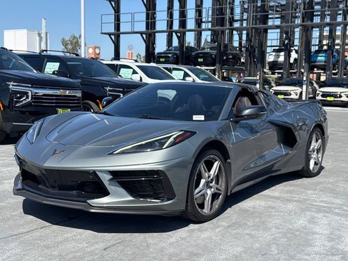 Used 2023 Chevrolet Corvette Stingray Premium Cpe w/ Z51 Performance Package RWD image 1