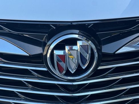 Certified 2023 Buick Enclave Essence FWD image 39