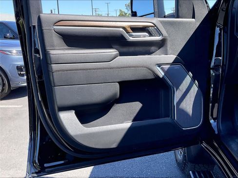 Used 2024 Chevrolet Silverado 3500 High Country w/ High Country Premium Package AWD/4WD image 26