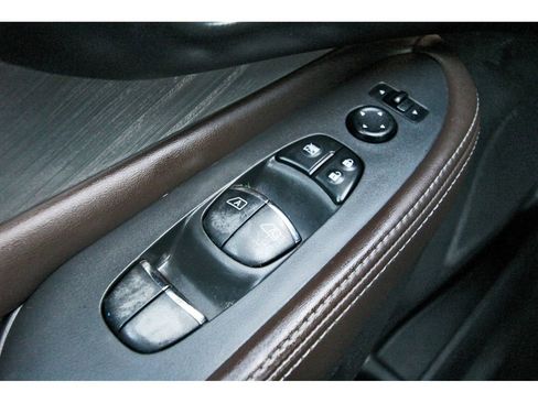 Used 2016 Nissan Murano Platinum w/ Platinum Technology Package image 22