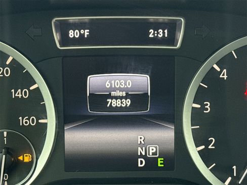 Used 2017 INFINITI QX30 Premium w/ Navigation Package image 23