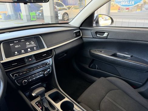 Used 2020 Kia Optima LX FWD image 13
