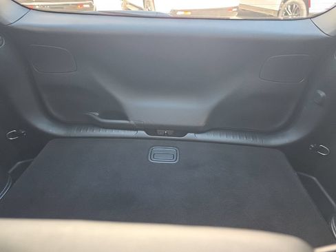 Used 2020 Jeep Cherokee Latitude Plus w/ Cold Weather Group FWD image 12