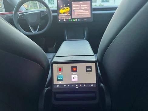 Used 2026 Tesla Model Y Long Range RWD image 17
