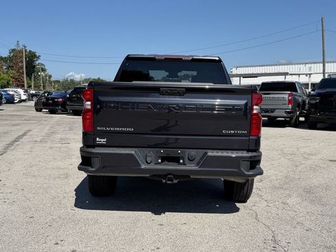 Used 2022 Chevrolet Silverado 1500 Custom AWD/4WD image 6
