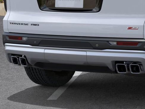 New 2026 Chevrolet Traverse Z71 w/ Driver Confidence Package image 14