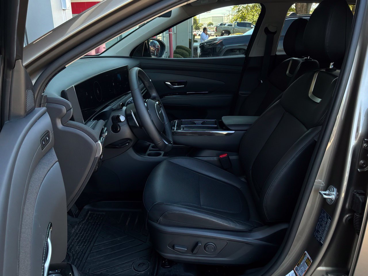Used 2026 Hyundai Tucson Limited AWD/4WD image 11